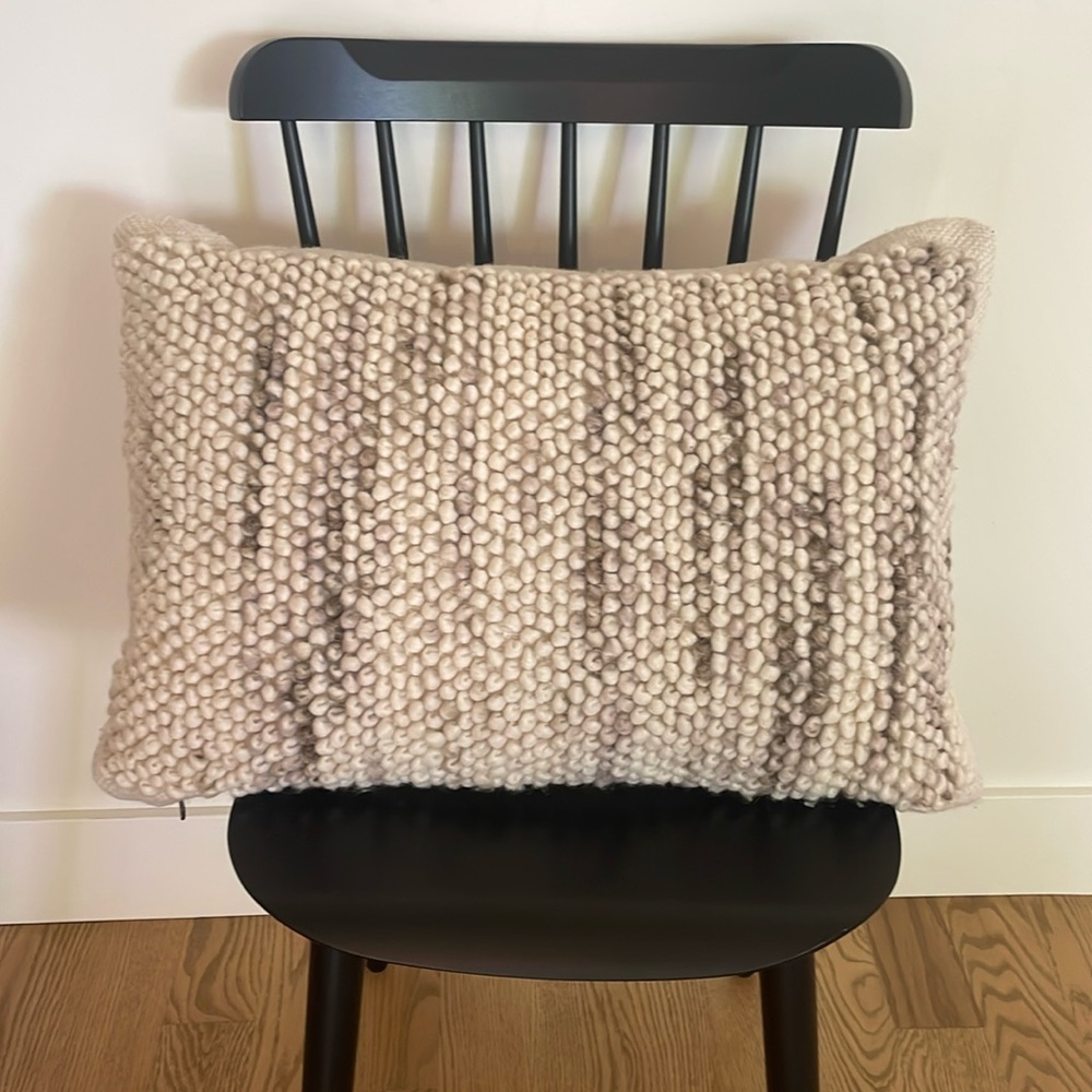 Anthropologie Studioilse Tufted Accent Sofa Pillow Cover 16” x 24” Ivory